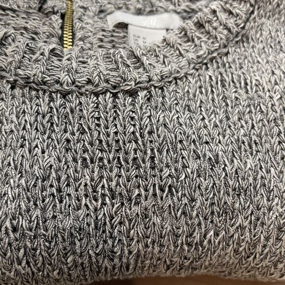 3 for $25-H&M Short Sleeve Top Sweater Women's Med Gray Zipper Back - Picture 6 of 7
